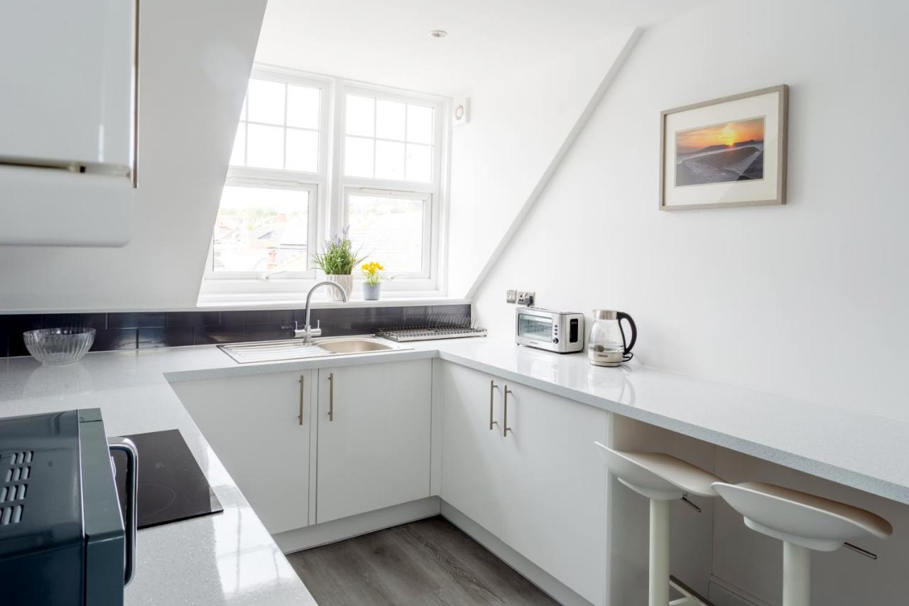 Beach View Luxury Apartment Lyme Regis Exterior photo